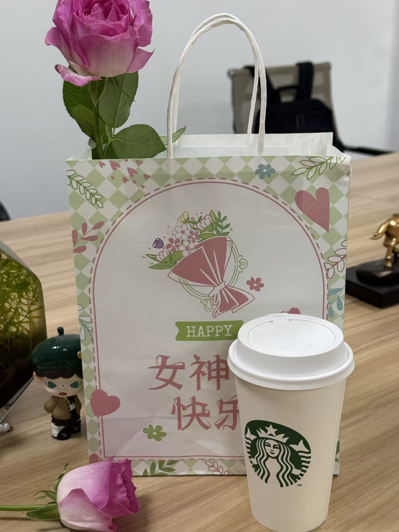 Ningbo Yuansheng Magnetics Co., Ltd.(NINGBO YSMAG CO.,LTD) Shows Care for Female Employees on International Women's Day